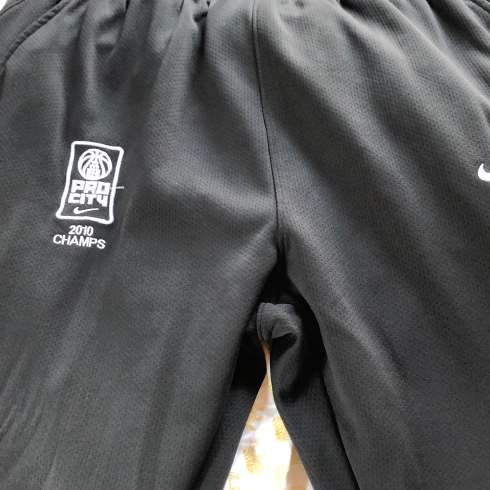 Men’s Nike Pro city champs (2010) sweatsuit